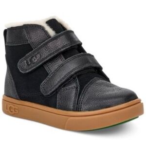 UGG Little Boys Rennon II Sneakers - Size 13 EUC